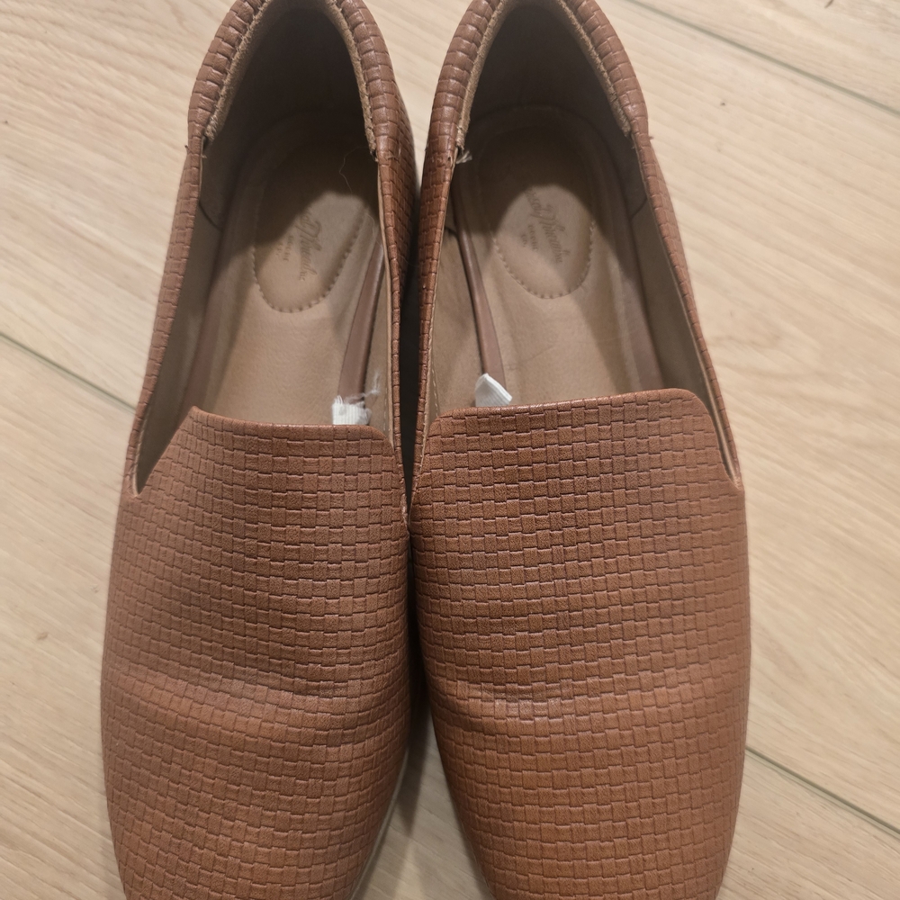 Universal Thread Brown Textured Flats - image 1